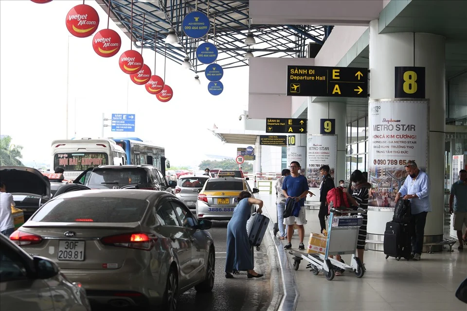 Cách di chuyển từ sân bay Nội Bài về Hà Nội