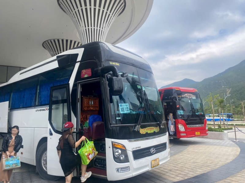 Cho Thuê Xe 29 Chỗ Hà Nội – Bảng Giá Có Tài Xế Từ 2,5 Triệu/Ngày